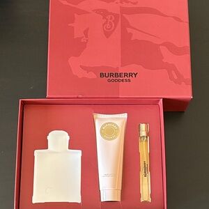 NEW Burberry Goddess LOTION & Eau De Parfum in a Gift box